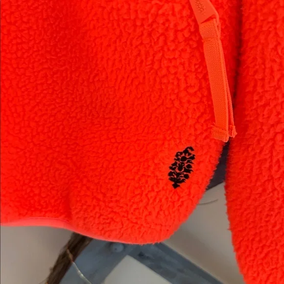 ⭐️NWOT Free People Hit the Slopes Fleece Jacket⭐️ - Picture 8 of 10